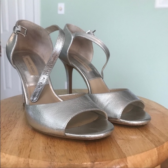 Silver Michael Kors heels - Picture 2 of 5